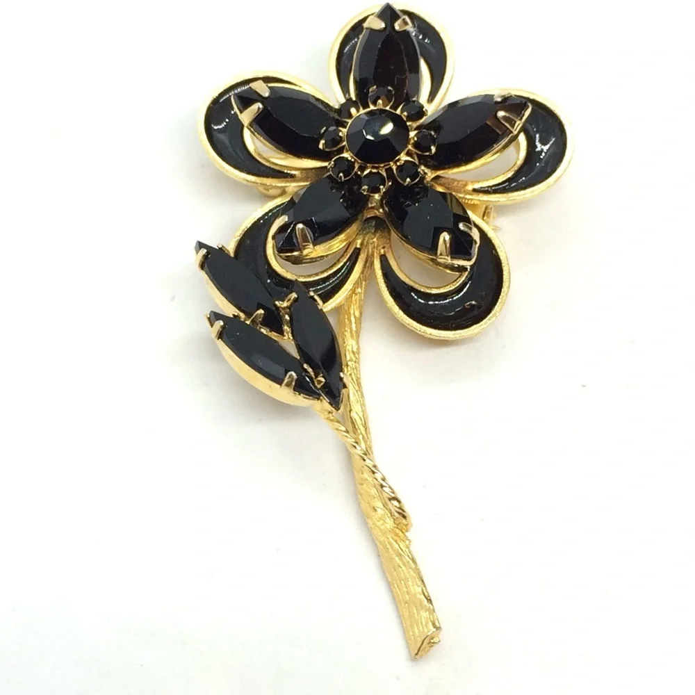 !!SOLD!! VINTAGE BLACK RHINESTONE FLOWER BROOCH PIN GOLD TONE - Picture 11 of 17